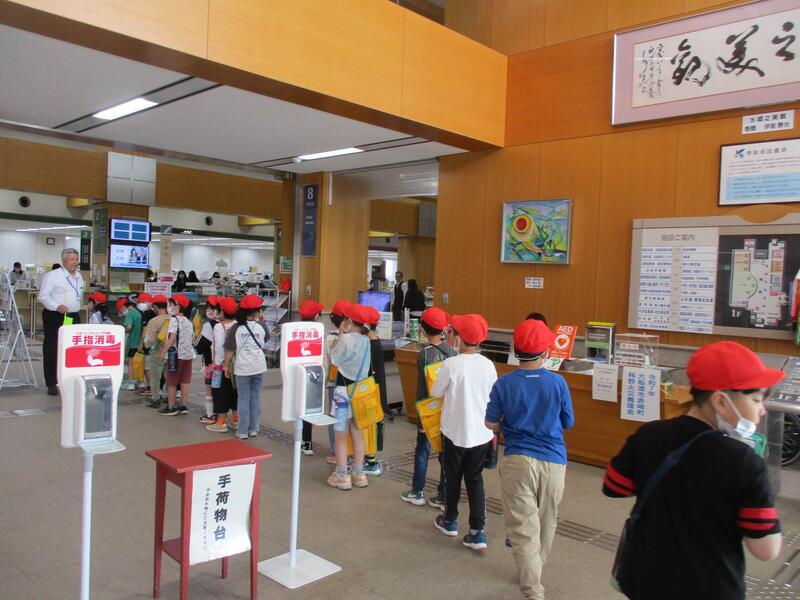 市役所の中を見学！